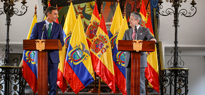 Desarrollar un amplio programa de trabajo para profundizar el diálogo, comercio, inversiones bilaterales y cooperación en temas sociales, fueron los principales puntos de la Declaración Conjunta de los presidentes Guillermo Lasso y Pedro Sánchez