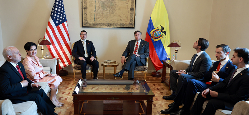 El presidente de la República, Daniel Noboa, mantuvo una reunión con Christopher Landau, secretario de Estado adjunto de los Estados Unidos.
