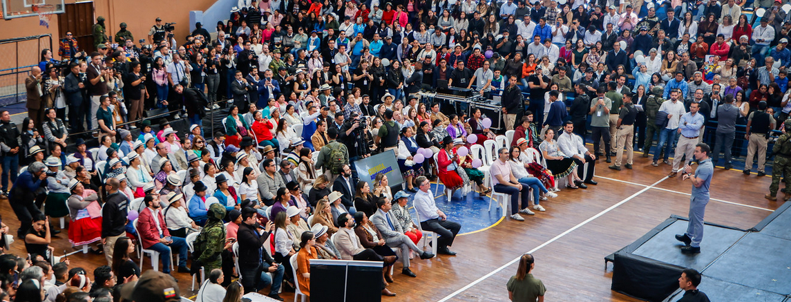 El presidente de la República, Daniel Noboa, participó de la entrega de dispensarios médicos para el sector campesino con una inversión de 9,5 millones de dólares que fortalecerá el acceso a la salud en zonas rurales.