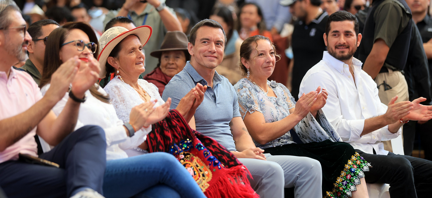 El presidente de la República, Daniel Noboa, participó de la entrega de dispensarios médicos para el sector campesino con una inversión de 9,5 millones de dólares que fortalecerá el acceso a la salud en zonas rurales.