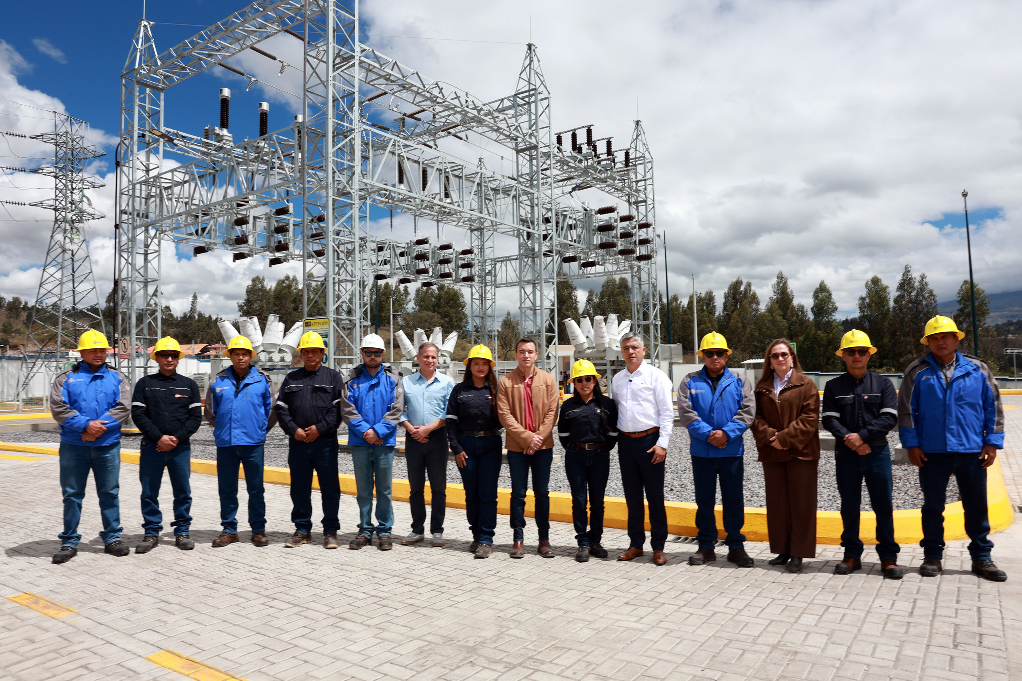 DANIEL NOBOA VERIFICA AVANCE DEL 75 % EN SUBESTACIÓN BALSAYÁN, OBRA QUE FORTALECERÁ EL SUMINISTRO ELÉCTRICO PARA RIOBAMBA Y GUANO
