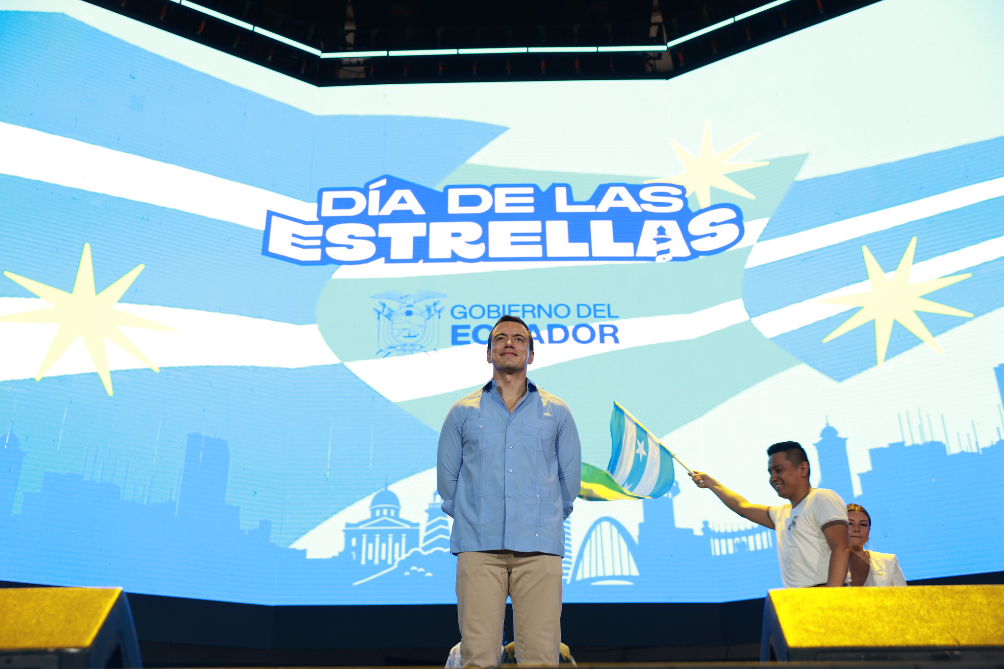 PRESIDENTE NOBOA DESTACA EL ESPÍRITU DE GUAYAQUIL Y REAFIRMA SU COMPROMISO CON OBRAS Y OPORTUNIDADES PARA LA CIUDAD