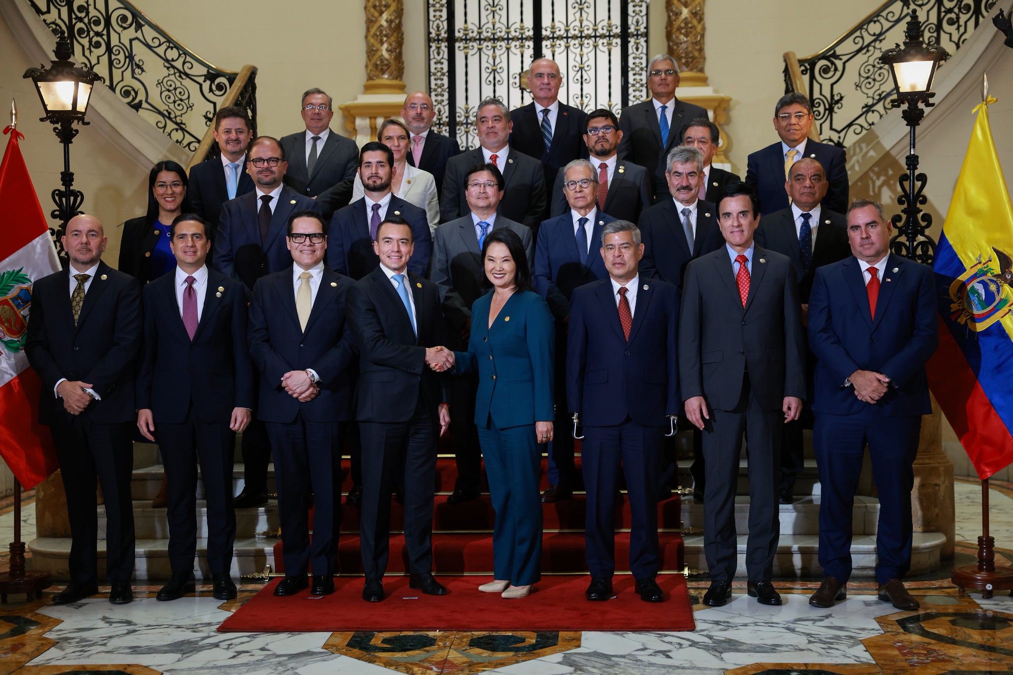 ECUADOR Y PERÚ CONSOLIDAN UNA AGENDA CONJUNTA DE SEGURIDAD, ENERGÍA Y DESARROLLO FRONTERIZO EN EL XVII GABINETE BINACIONAL